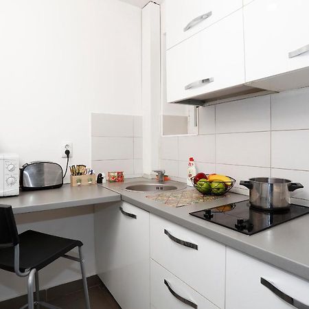 Central Apartment Very Close To Old City 布加勒斯特 外观 照片