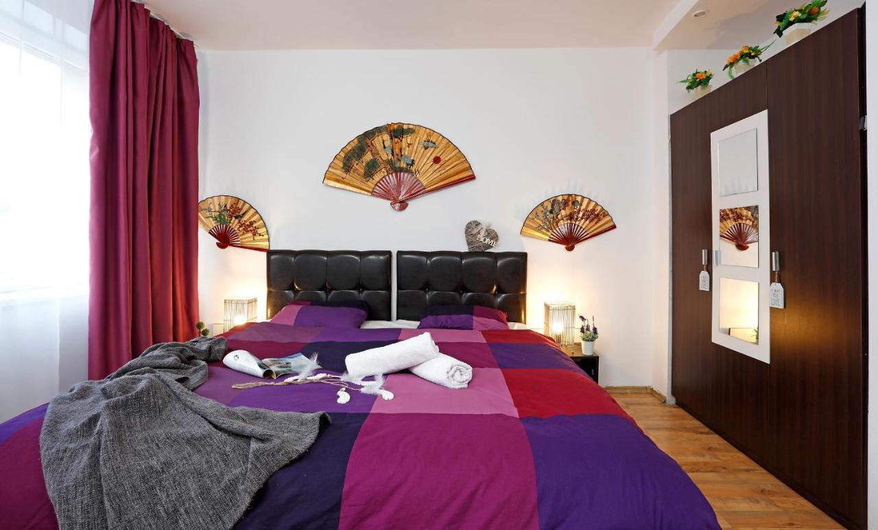 Central Apartment Very Close To Old City 布加勒斯特 外观 照片